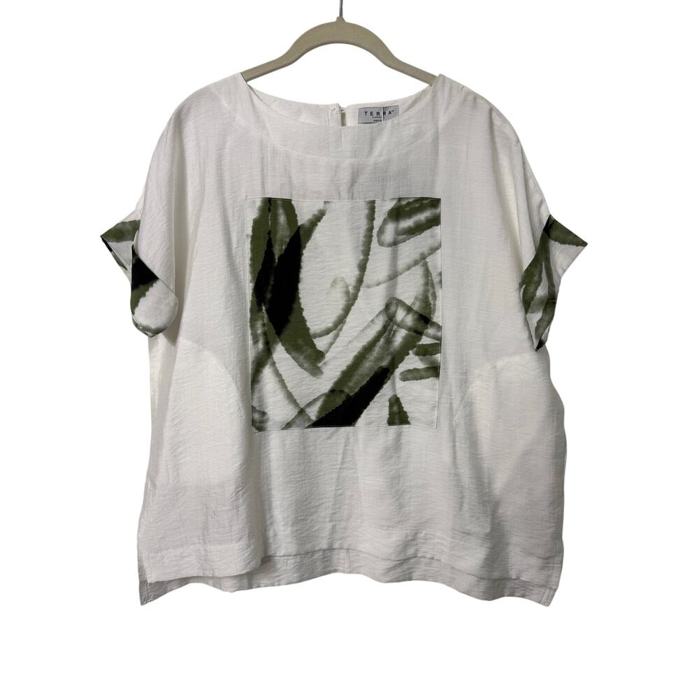 NWT Terra SJ Apparel White Green Pattern Short Sleeve Top Sz Small